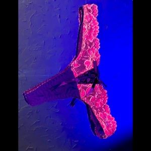 Used lace thong